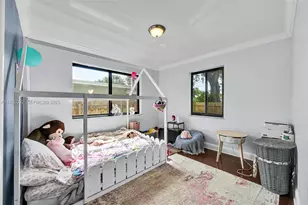 2630 McKinley St, Hollywood, FL 33020 - Photo 8