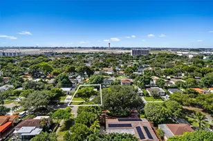 6320 NW 41st St, Virginia Gardens, FL 33166 - Photo 32