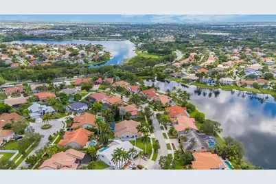 1411 NW 179th Ave, Pembroke Pines, FL 33029 - Photo 56