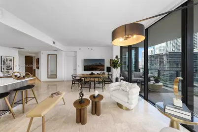 88 SW 7th #1401, Miami, FL 33130 - Photo 1