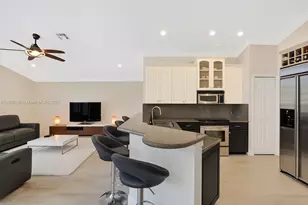 1077 Deerwood Ln, Weston, FL 33326 - Photo 6