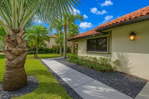 1077 Deerwood Ln, Weston, FL 33326 - Photo 2