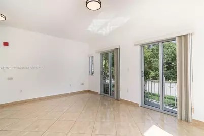 694 NE 76th St #2, Miami, FL 33138 - Photo 4