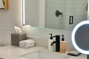 398 NE 5th St, Miami, FL 33132 - Photo 14