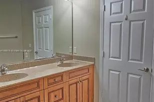 2014 Marsh Harbor Dr, Riviera Beach, FL 33404 - Photo 24