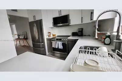 1605 Meridian Ave #401, Miami Beach, FL 33139 - Photo 2