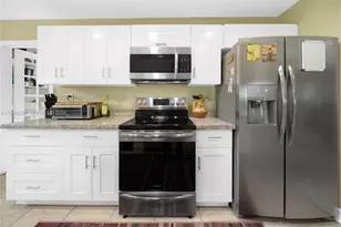 3430 NW 21st Ave, Oakland Park, FL 33309 - Photo 10