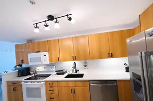 7501 E Treasure Dr, North Bay Village, FL 33141 - Photo 10