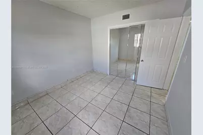 120 Royal Palm Rd #209, Hialeah Gardens, FL 33016 - Photo 22