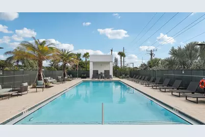 4465 Griffin Road #A1B, Davie, FL 33314 - Photo 4