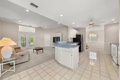 505 Barcelona Drive, Sebring, FL 33875 - Photo 6