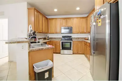 14077 SW 274th Ter, Homestead, FL 33032 - Photo 2
