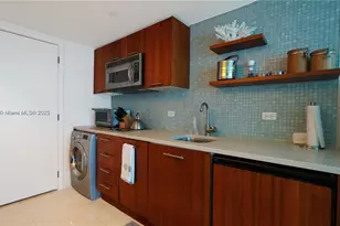 6801 Collins Ave, Miami Beach, FL 33141 - Photo 8