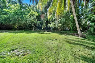 130 NW 85th St, Miami, FL 33150 - Photo 6