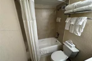 19201 Collins Ave, Sunny Isles Beach, FL 33160 - Photo 18