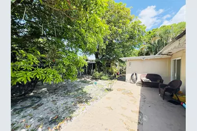 6360 W 8th Ave, Hialeah, FL 33012 - Photo 22