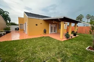 8059 NW 191st St, Hialeah, FL 33015 - Photo 18