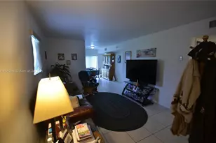 1270 SE 27th St, Homestead, FL 33035 - Photo 4