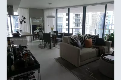 1000 Brickell Plz #2301, Miami, FL 33131 - Photo 6