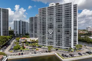 20515 E Country Club Dr, Aventura, FL 33180 - Photo 1