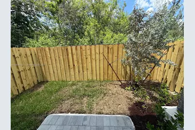 184 SE 10th Ct #184, Florida City, FL 33034 - Photo 10