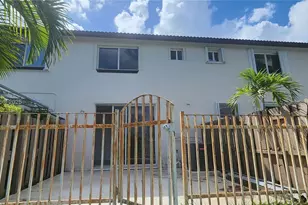 8545 SW 152nd Ave, Miami, FL 33193 - Photo 2