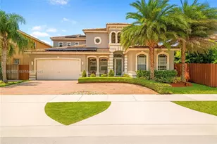 8770 SW 204th St, Cutler Bay, FL 33189 - Photo 2