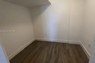 1780 NE 191st St, Miami, FL 33179 - Photo 16