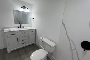 1780 NE 191st St, Miami, FL 33179 - Photo 14