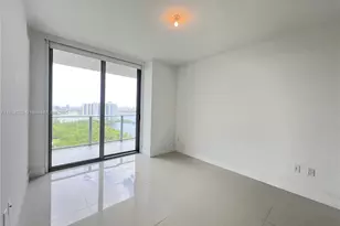 16385 Biscayne Blvd, North Miami Beach, FL 33160 - Photo 10