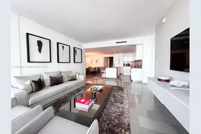 68 SE 6th St #1003, Miami, FL 33131 - Photo 10