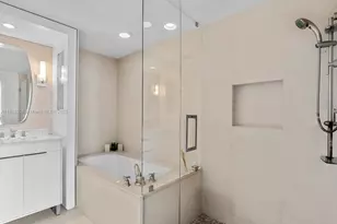 6899 Collins Ave, Miami Beach, FL 33141 - Photo 18