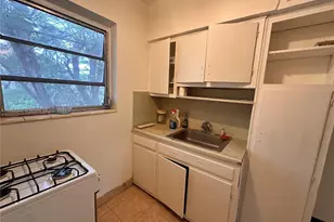 4740 Pine Tree Dr, Miami Beach, FL 33140 - Photo 12