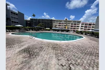 410 SE 2nd St #422, Hallandale Beach, FL 33009 - Photo 20