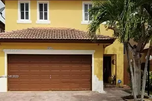 4143 NE 9th St, Homestead, FL 33033 - Photo 1