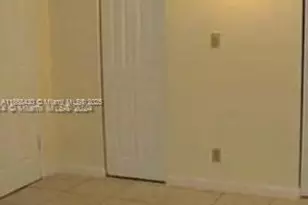 4800 NW 24th Ct, Lauderdale Lakes, FL 33313 - Photo 4