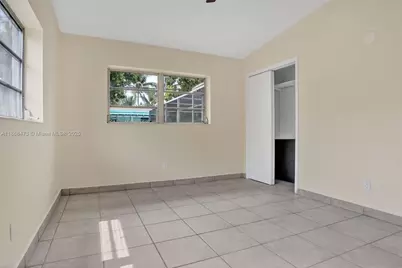 650 NE 178 St, Miami, FL 33162 - Photo 26