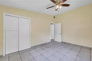 650 NE 178th St, Miami, FL 33162 - Photo 30
