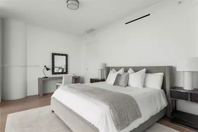 8701 Collins Ave #604, Miami Beach, FL 33154 - Photo 14