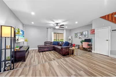 7068 Woodmont Ave, Tamarac, FL 33321 - Photo 12