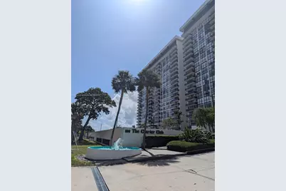 600 NE 36th St #1804, Miami, FL 33137 - Photo 2