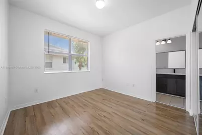 3019 NW 30th Ave, Oakland Park, FL 33311 - Photo 14