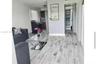 715 NW 7th Ave, Hallandale Beach, FL 33009 - Photo 4