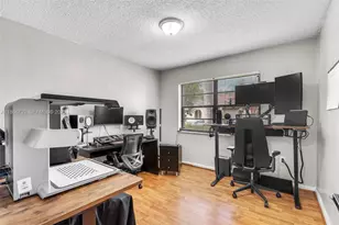 6646 NW 175th Terrace, Hialeah, FL 33015 - Photo 20