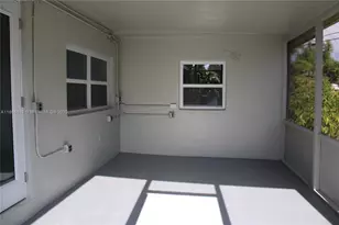 241 NE 55th St, Oakland Park, FL 33334 - Photo 50