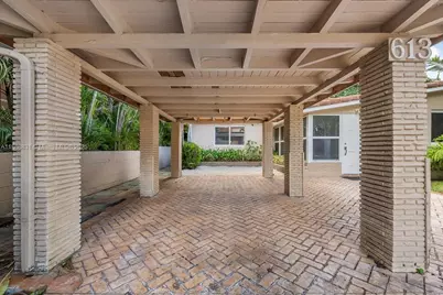 613 NE 17th Ter, Fort Lauderdale, FL 33304 - Photo 4