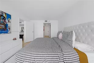 7601 E Treasure Dr, North Bay Village, FL 33141 - Photo 12