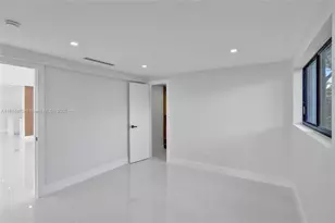 1931 NE 186th Dr, North Miami Beach, FL 33179 - Photo 24