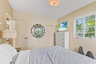 301 86th St, Miami Beach, FL 33141 - Photo 12