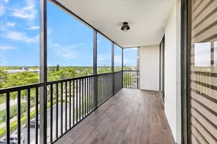 900 NE 195th St, Miami, FL 33179 - Photo 26